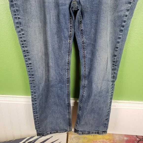 Levi's Men's Plus Size High Rise 541 Denim Cotton Jeans Size 42X30 - Picture 3 of 11